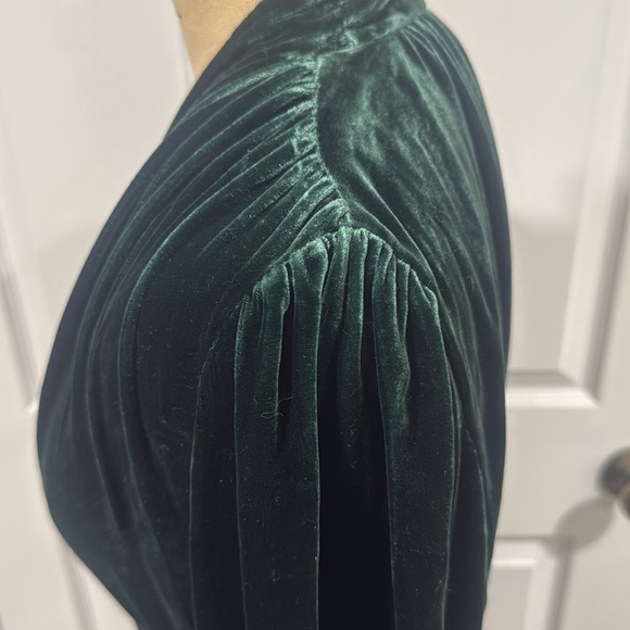 NWT Banana Republic Emerald wrap dress perfect for any celebration. - Picture 4 of 7